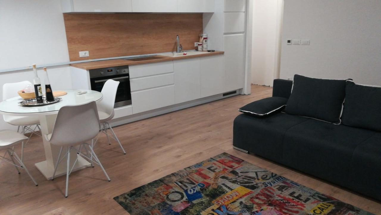Centar Guest House Makarska Eksteriør billede
